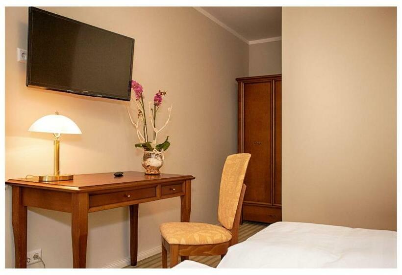 标准间, Postillion