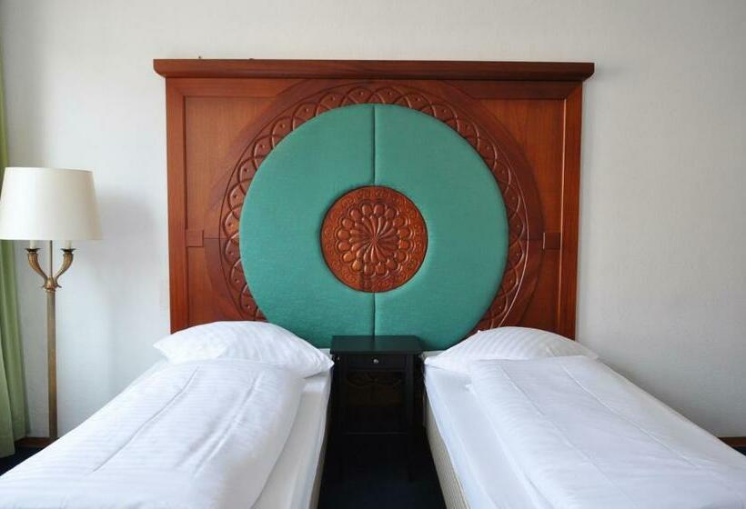 اتاق استاندارد, Restaurant Heute