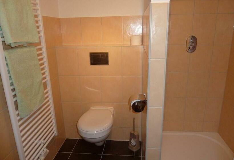 غرفة عائلية, Wittenberg Hotel Garni