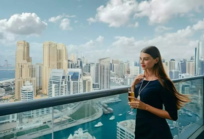 سوییت, The First Collection Marina, Dubai, A Tribute Portfolio