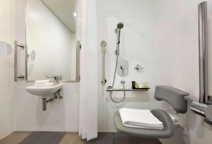 Номер Superior Адаптированный для Инвалидов, The First Collection Marina