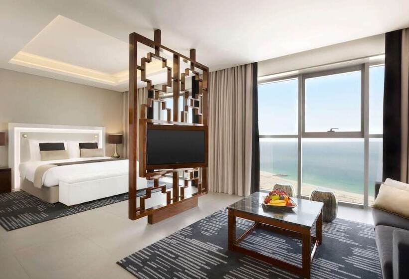 Люкс Клуб, The First Collection Marina