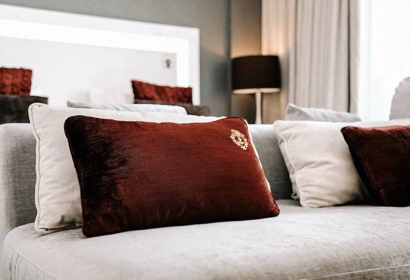 Люкс с Видом, The First Collection Marina