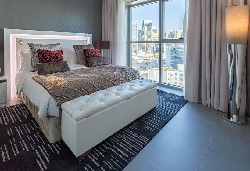 Люкс Клуб, The First Collection Marina