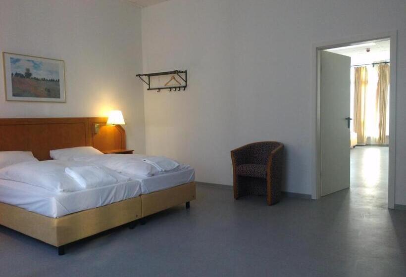 سوئیت 2 خوابه, Willy Hotel Frankfurt