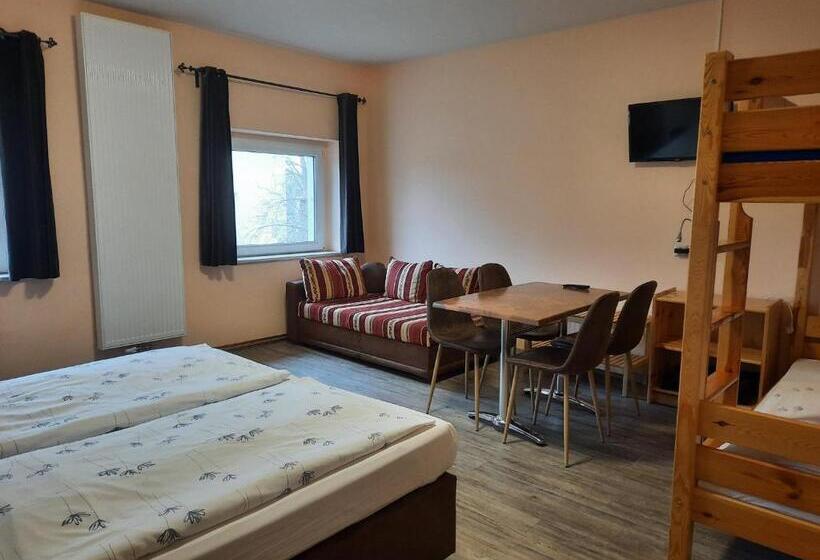 غرفة عائلية, Wittenberg Hotel Garni