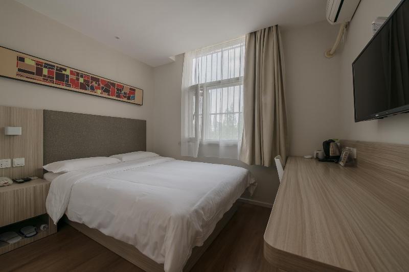 Номер Стандарт, Hanting  Chengdu Huayang