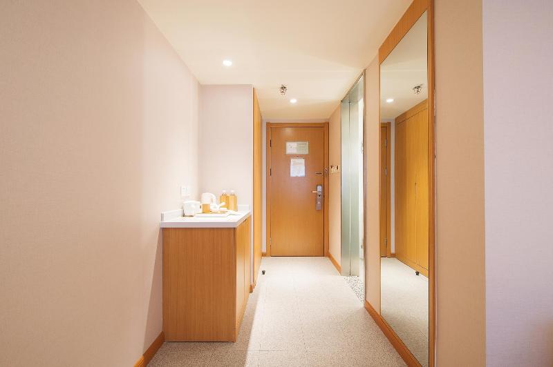 חדר סטנדרט, Ji  Dalian Qingniwa