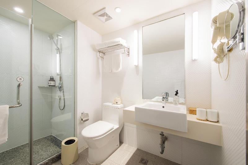 חדר סופריור, Ji  Dalian Qingniwa