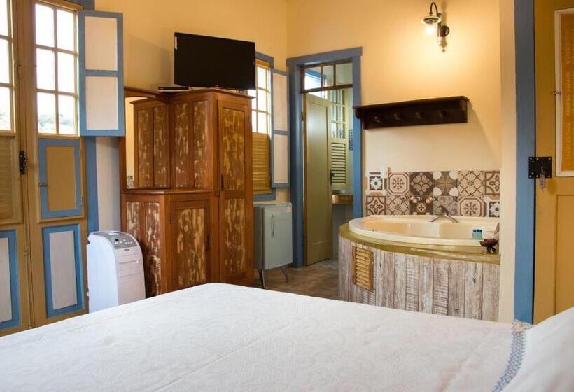 豪华房间, Arraial Velho Pousada Tematica