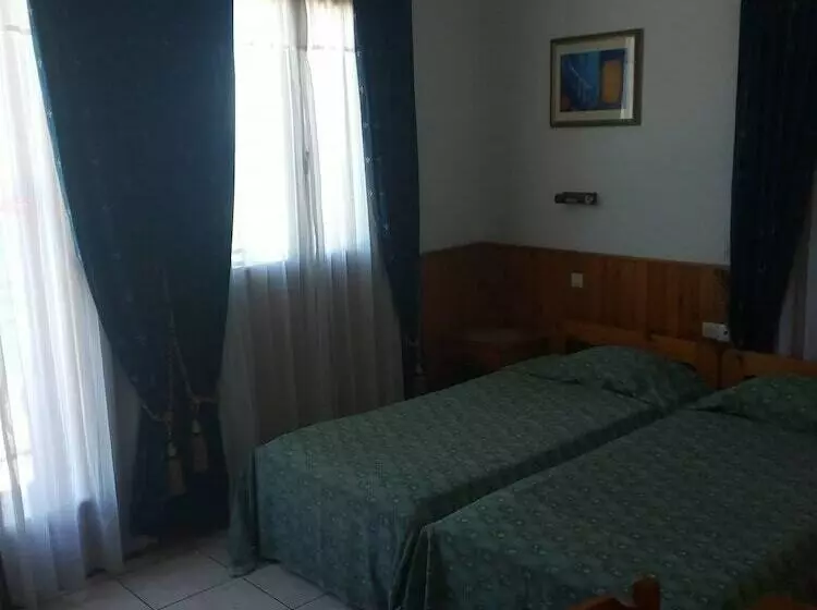 Chambre Deluxe Vue Ville, Deja Vu