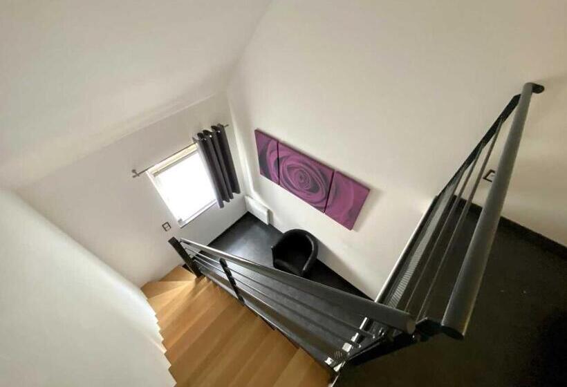 标准单人间, Bô Rivage