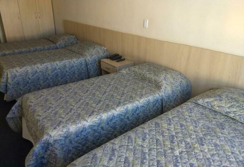 חדר סטנדרט לארבעה, Euro