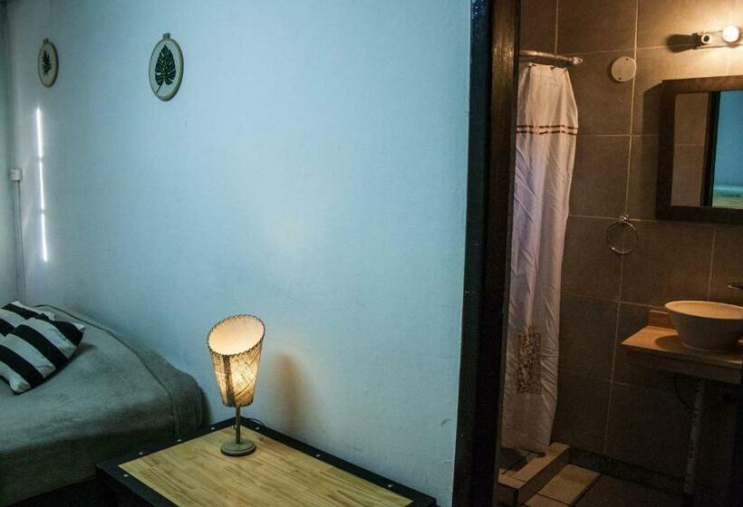 غرفة قياسية, Hostel Like Quijote
