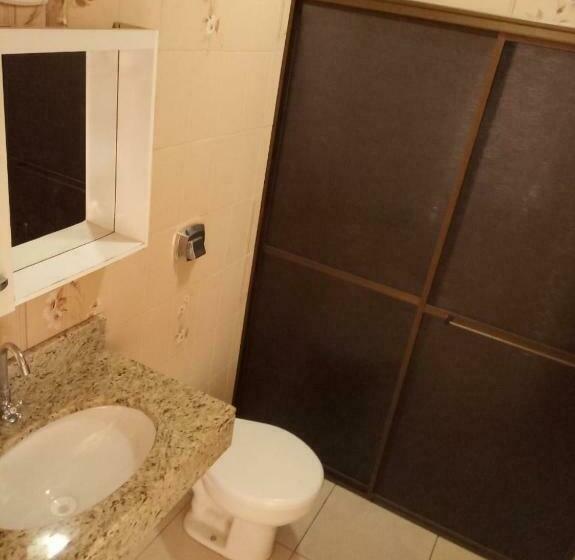 سرير فى غرفة مشتركه, Hostel Wanderlust