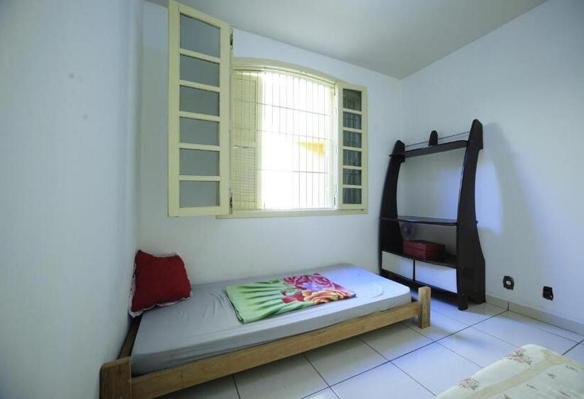 غرفة قياسية ثلاثية, Hostel Wanderlust