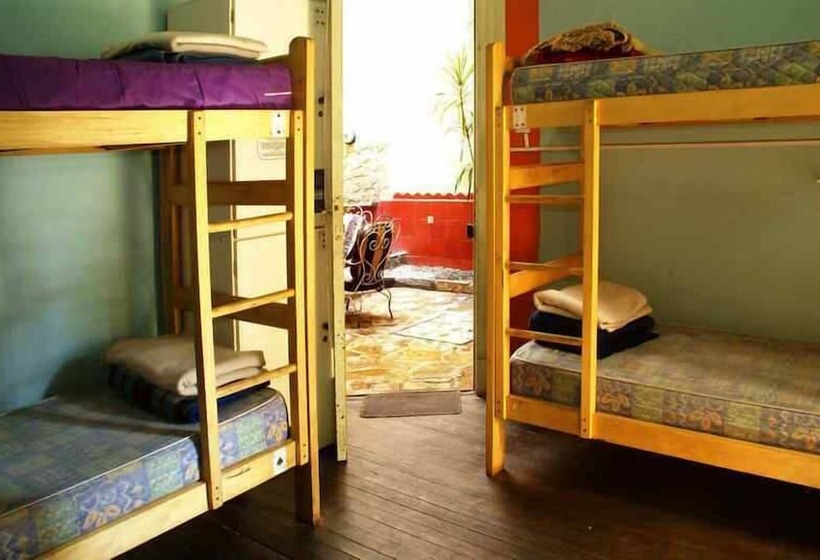 Кровать в Общей Комнате, La Casona De Don Jaime 2 And Suites   Hostel