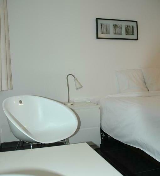 컴포트 룸, Lavan