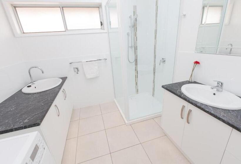 ویلای 3 خوابه, Mildura Holiday Villas