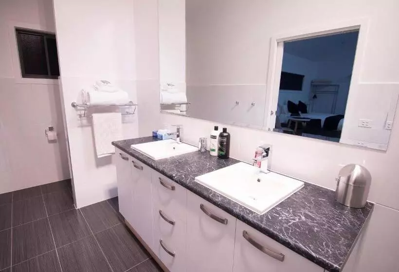 استودیوی لوکس, Mildura Holiday Villas