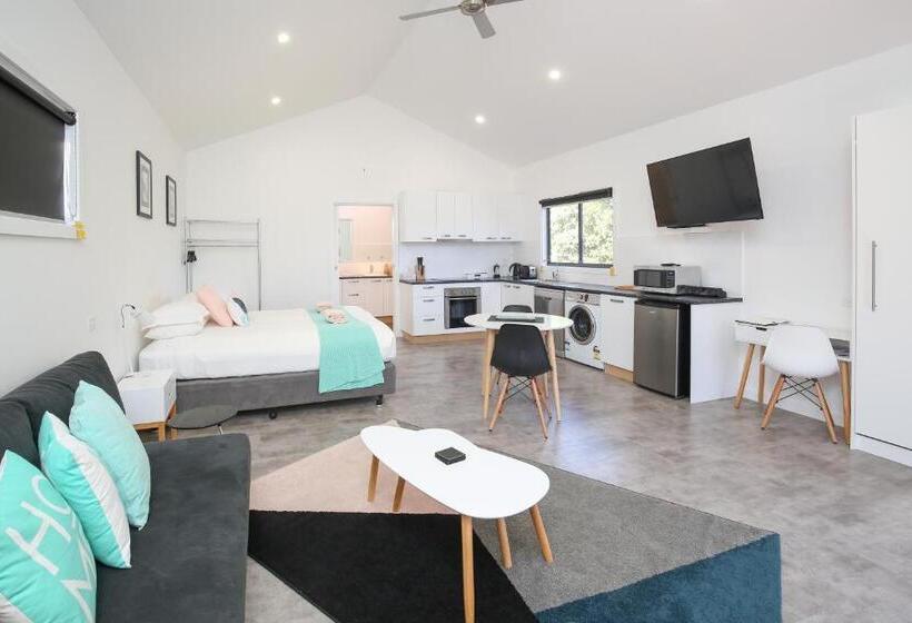 استودیوی لوکس, Mildura Holiday Villas