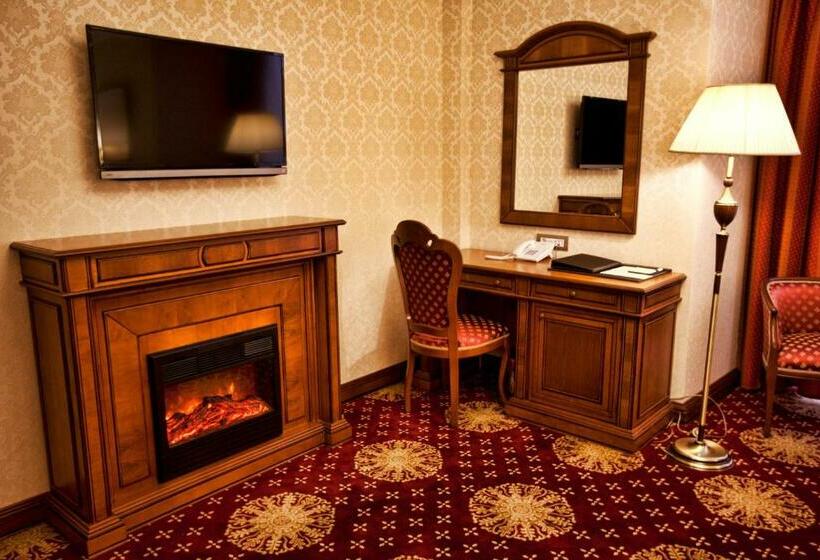 غرفة قياسية, Multi Grand Pharaon