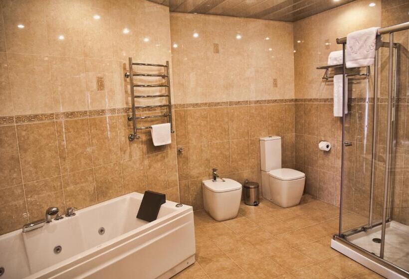 ‫فيلا غرفة نوم واحدة, Multi Grand Pharaon