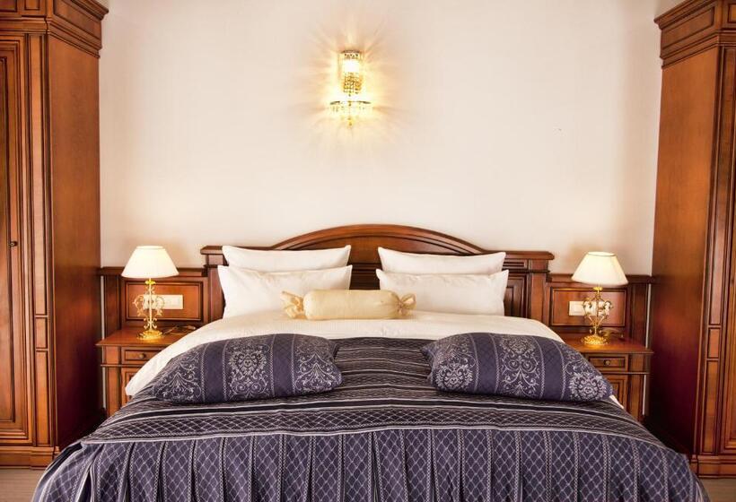 ‫فيلا غرفة نوم واحدة, Multi Grand Pharaon