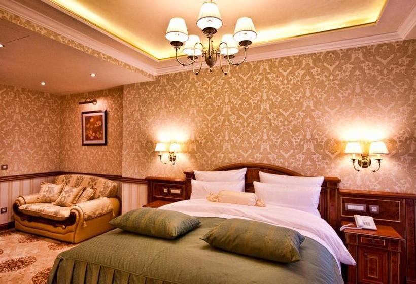 إستوديو قياسى, Multi Grand Pharaon