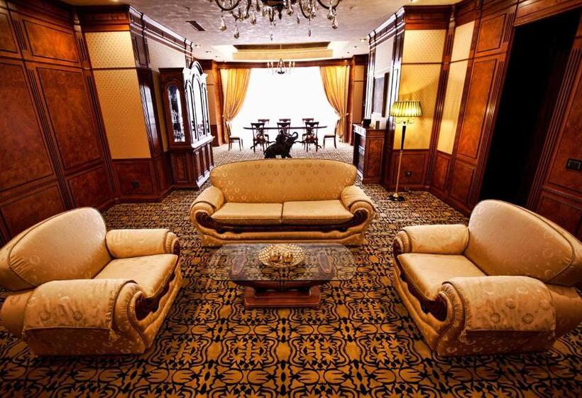 جناح رئاسى, Multi Grand Pharaon