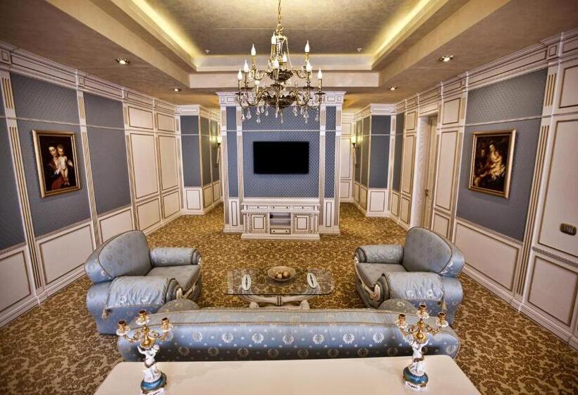 جناح رئاسى, Multi Grand Pharaon