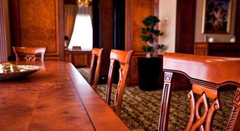 غرفة قياسية, Multi Grand Pharaon