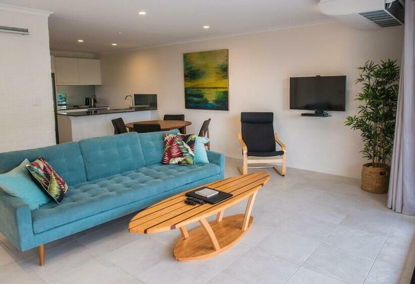 آپارتمان 2 خوابه, The Oasis Apartments And Treetop Houses