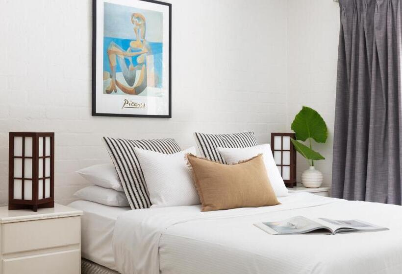 آپارتمان 2 خوابه, The Oasis Apartments And Treetop Houses