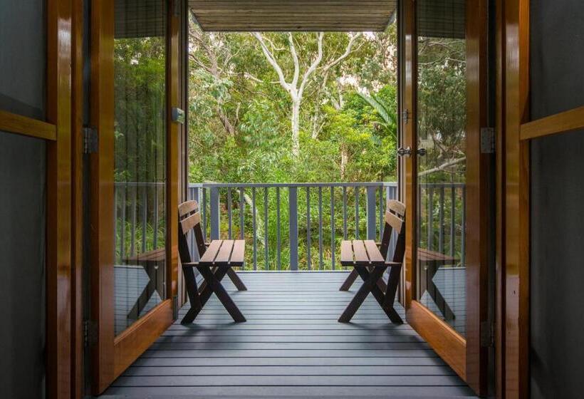 خانه 2 خوابه, The Oasis Apartments And Treetop Houses