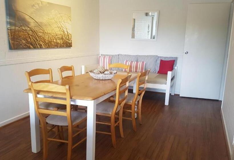 آپارتمان 2 خوابه, The Oasis Apartments And Treetop Houses