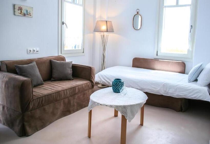 스위트, Anemomiloi Andros Boutique