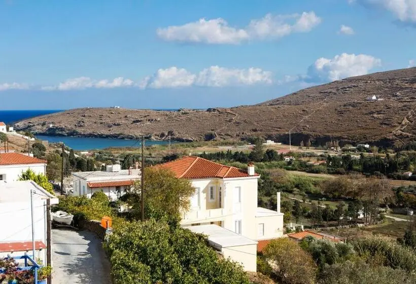 Superior-huone Parveke, Anemomiloi Andros Boutique
