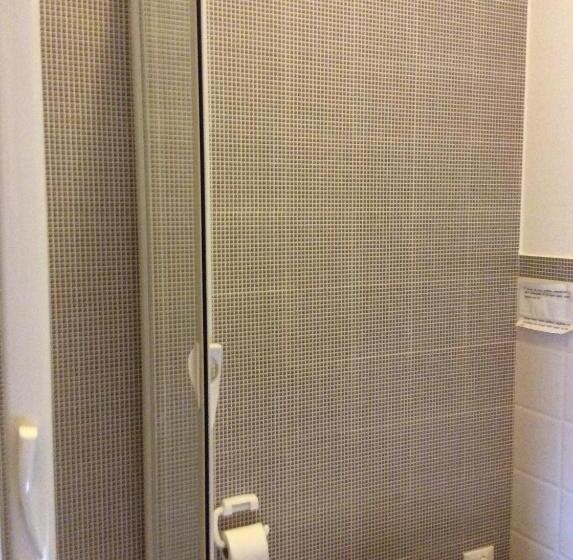 标准三人间, Vado Al Massimo