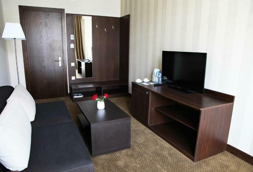 اتاق خانوادگی, Citrus