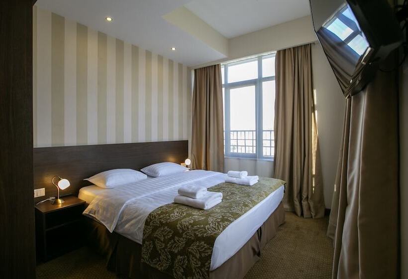 اتاق خانوادگی, Citrus