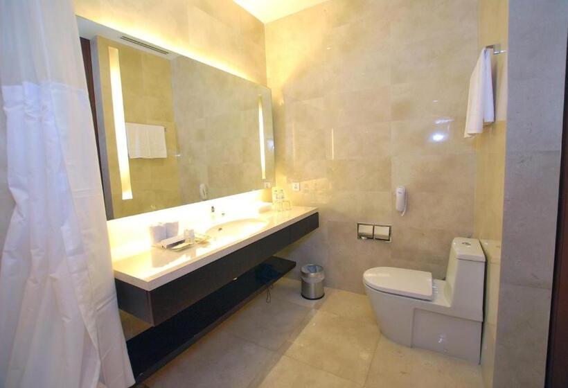 اتاق لوکس با تخت بزرگ, City Garden Grand