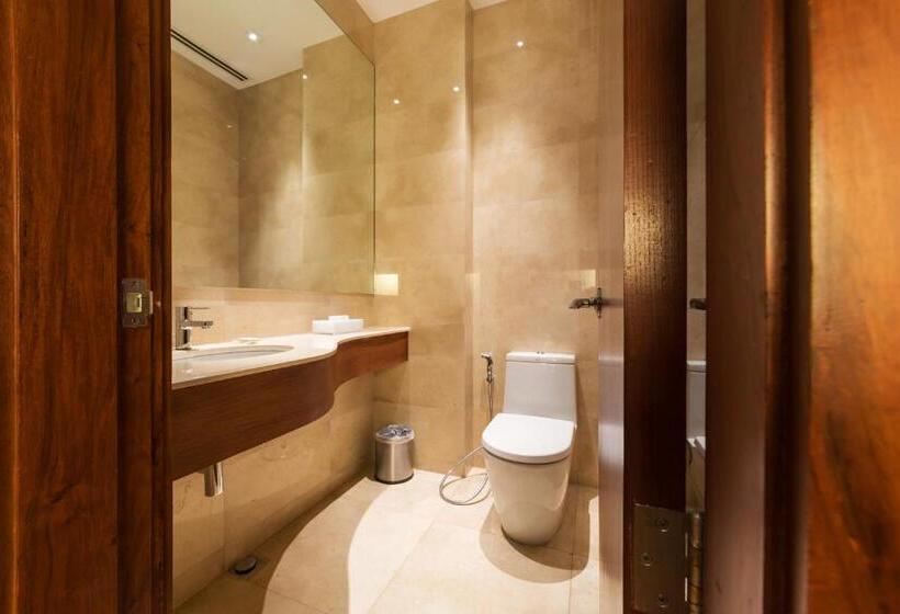 سوییت جونیور, City Garden Grand