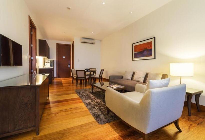 سوییت جونیور, City Garden Grand