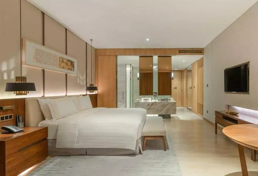 اتاق لوکس با چشم‌انداز دریا, Conrad Xiamen