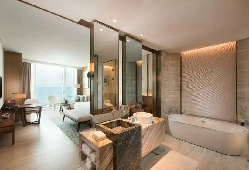 اتاق لوکس با چشم‌انداز دریا, Conrad Xiamen