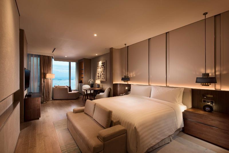 Люкс Премиум, Conrad Xiamen