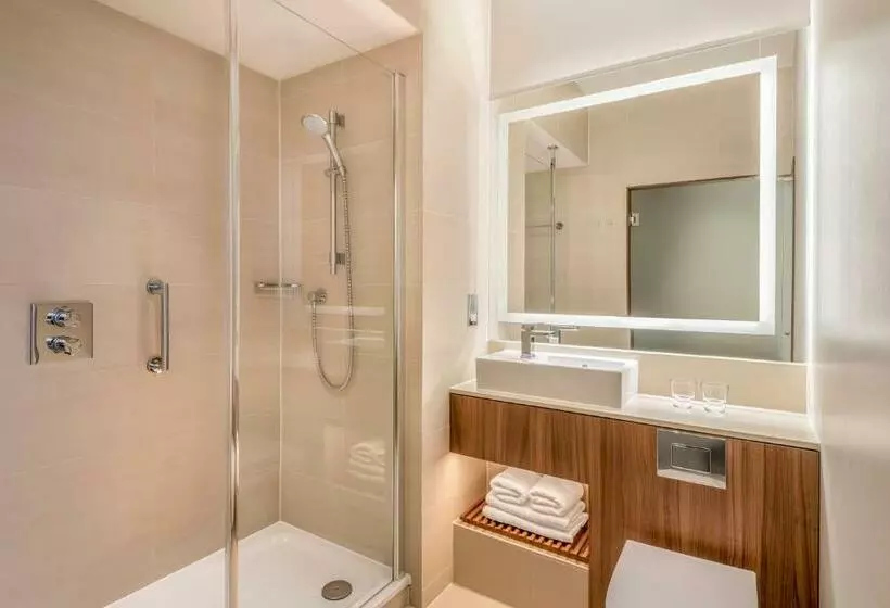 スタンダードルーム, Courtyard By Marriott Edinburgh