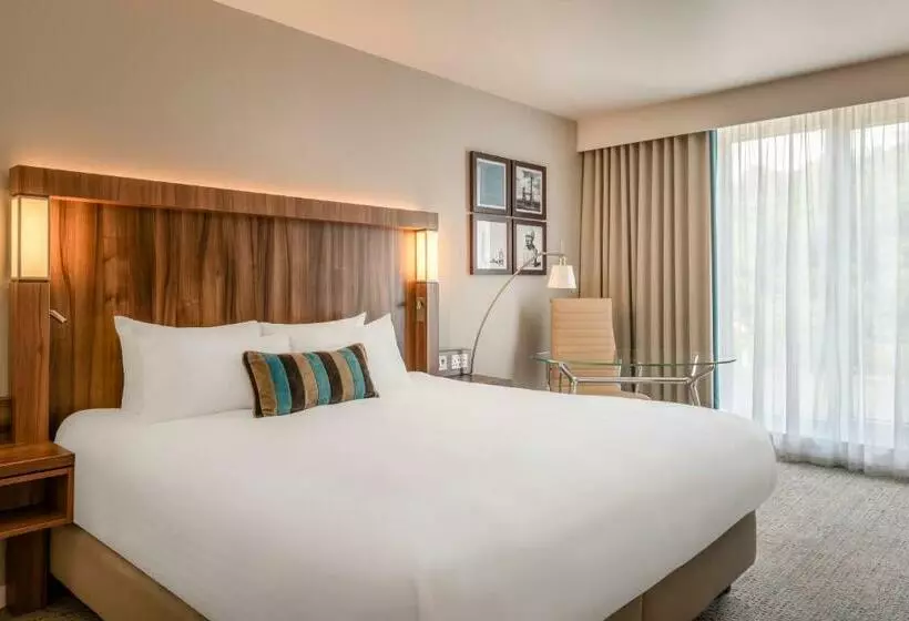 Superior Room King Size Bed