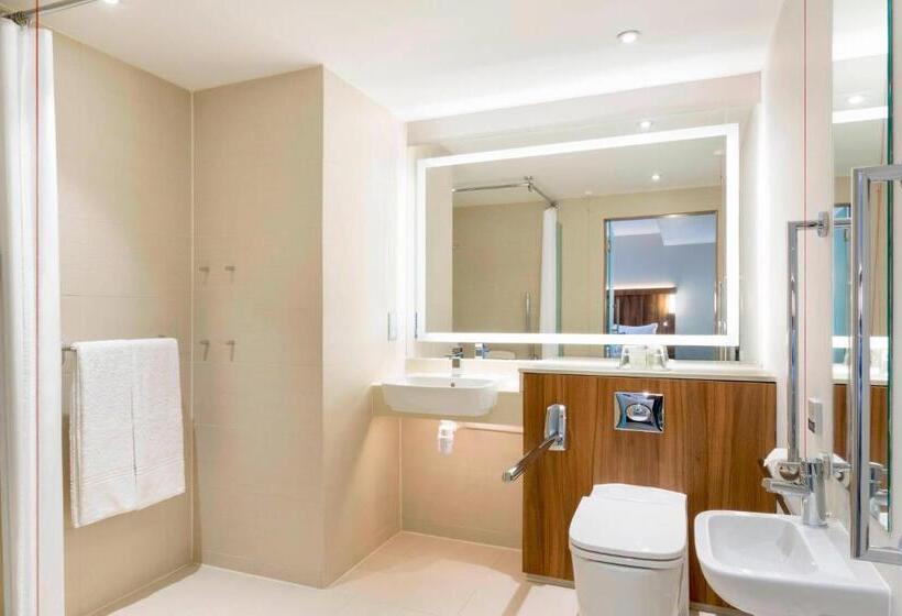 带大床的标准间, Courtyard By Marriott Edinburgh